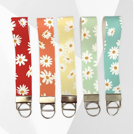 FLOWER WRISTLET KEYCHAIN