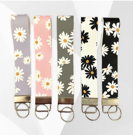 FLOWER WRISTLET KEYCHAIN