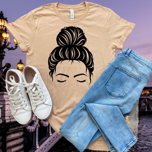 MESSY BUN T-SHIRT