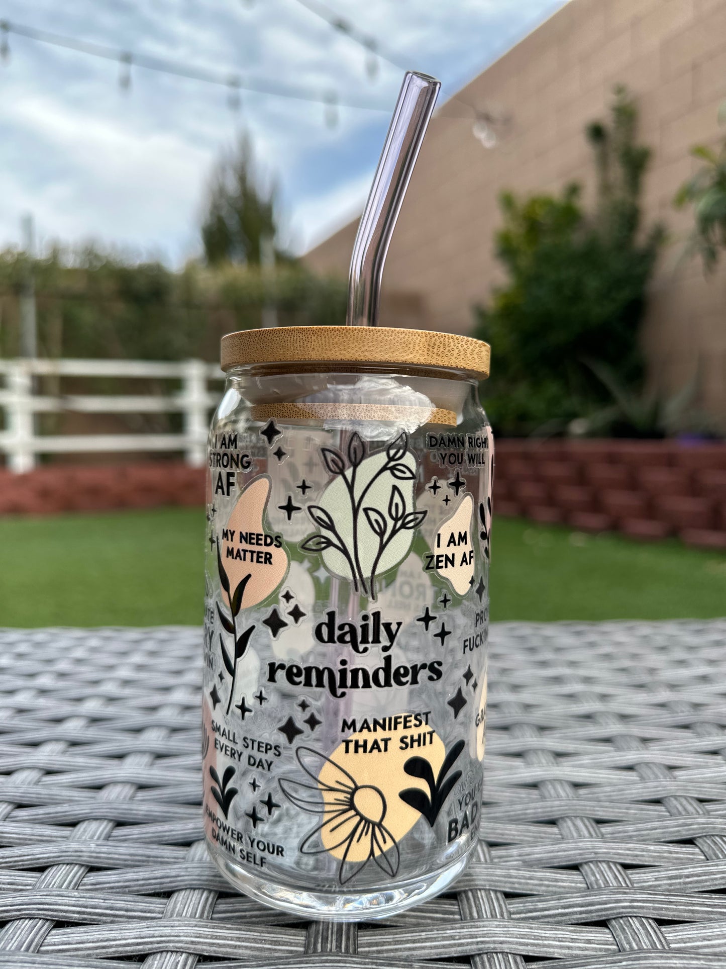 DAILY REMINDER GLASS CAN